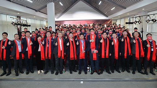 拥抱变动 共享未来丨云顶集团集团2021年云霄彰盛典进行