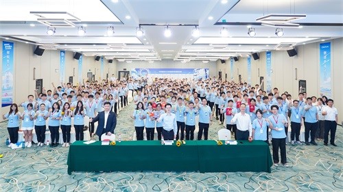 云顶集团2026年“雏鹰训练营”圆满结营，雏鹰展翅奔赴全球！